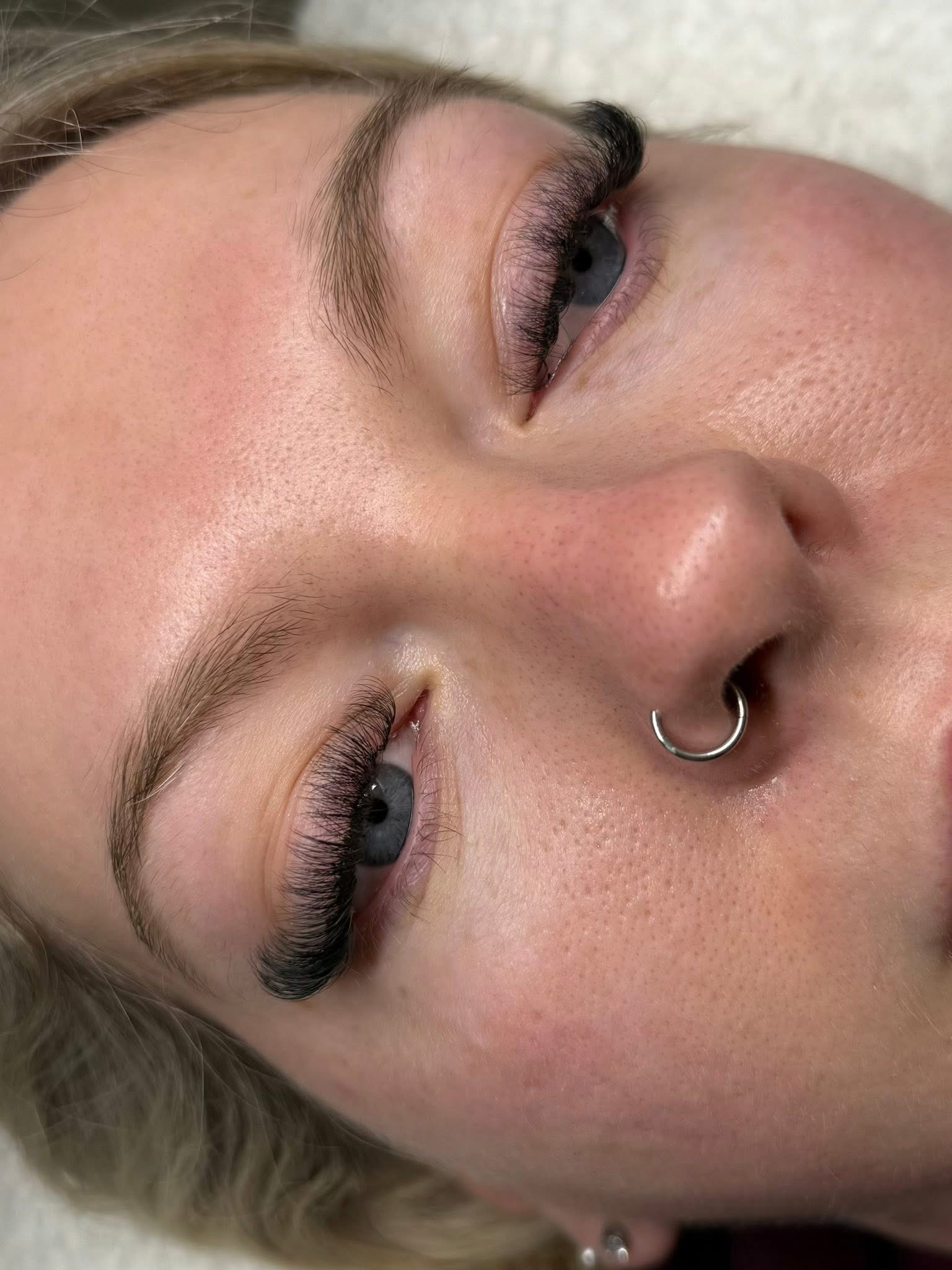 Full tailored lash extensions